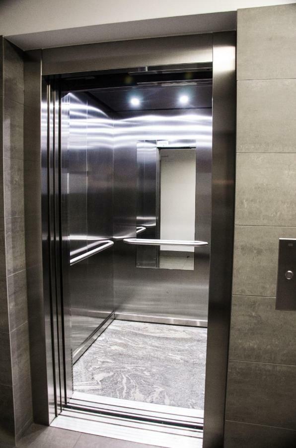 Apartament Centrum Gieldowa Warszawa Eksteriør billede