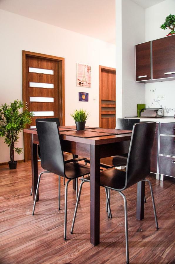 Apartament Centrum Gieldowa Warszawa Eksteriør billede